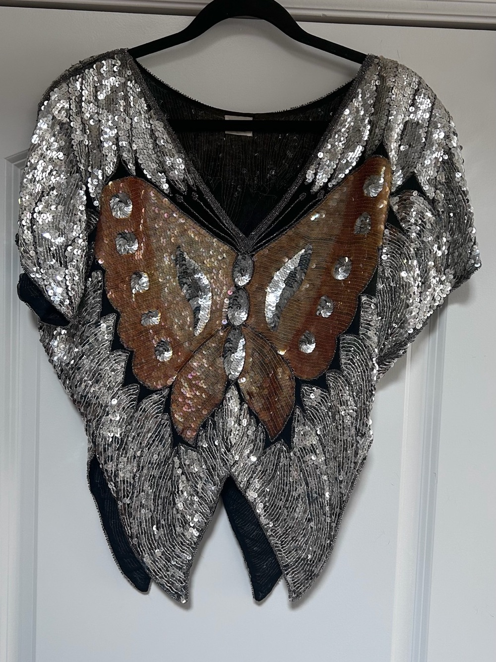 ST. Honore Women’s Butterfly 100% silk beaded sequins evening blouse Top Sz S/M
